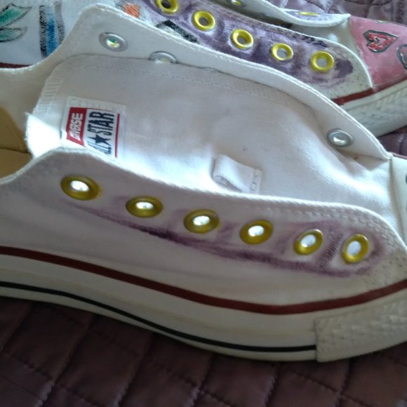 Unfinished custom paint Converse shoes - Picture 3 of 3